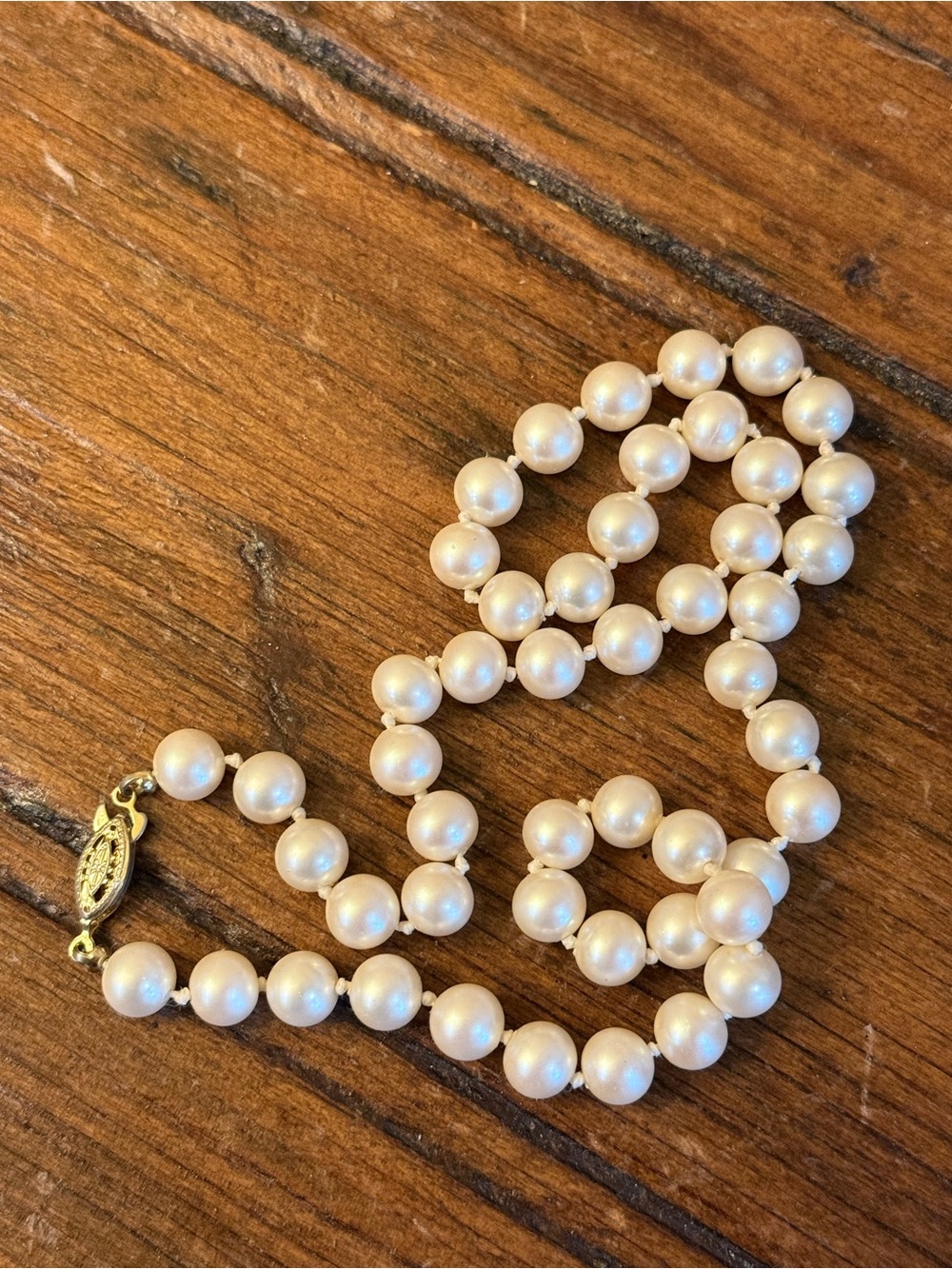 Classic Ivory Pearl Strand Necklace with Gold Clasp